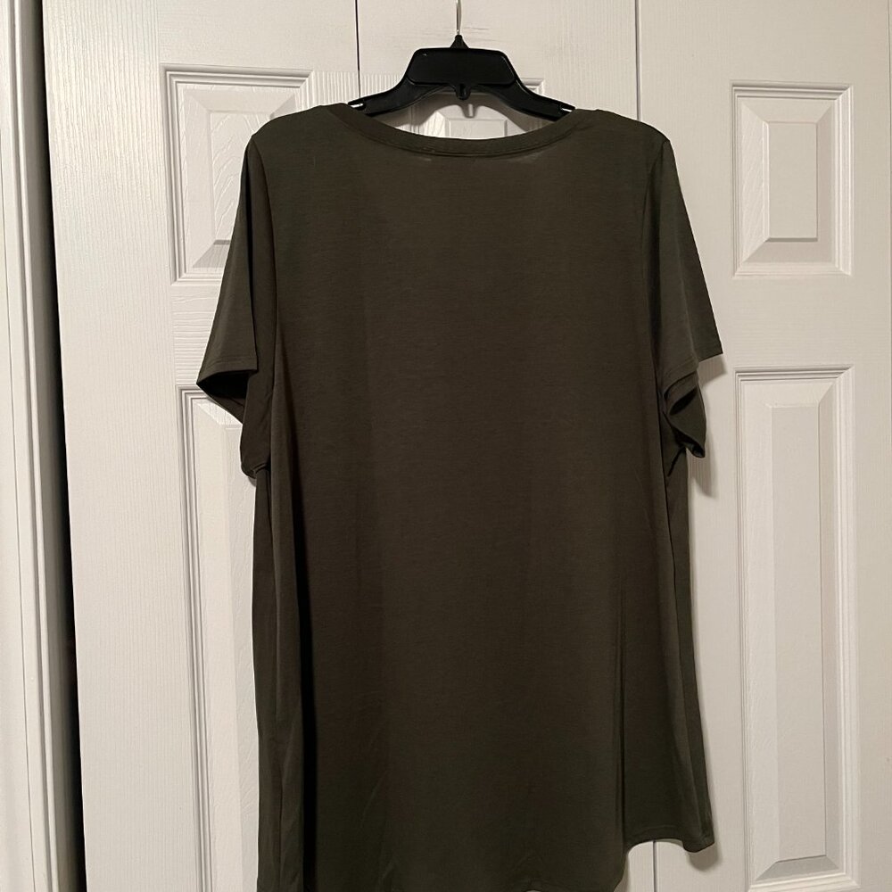 Shirt - Picture 4 of 4